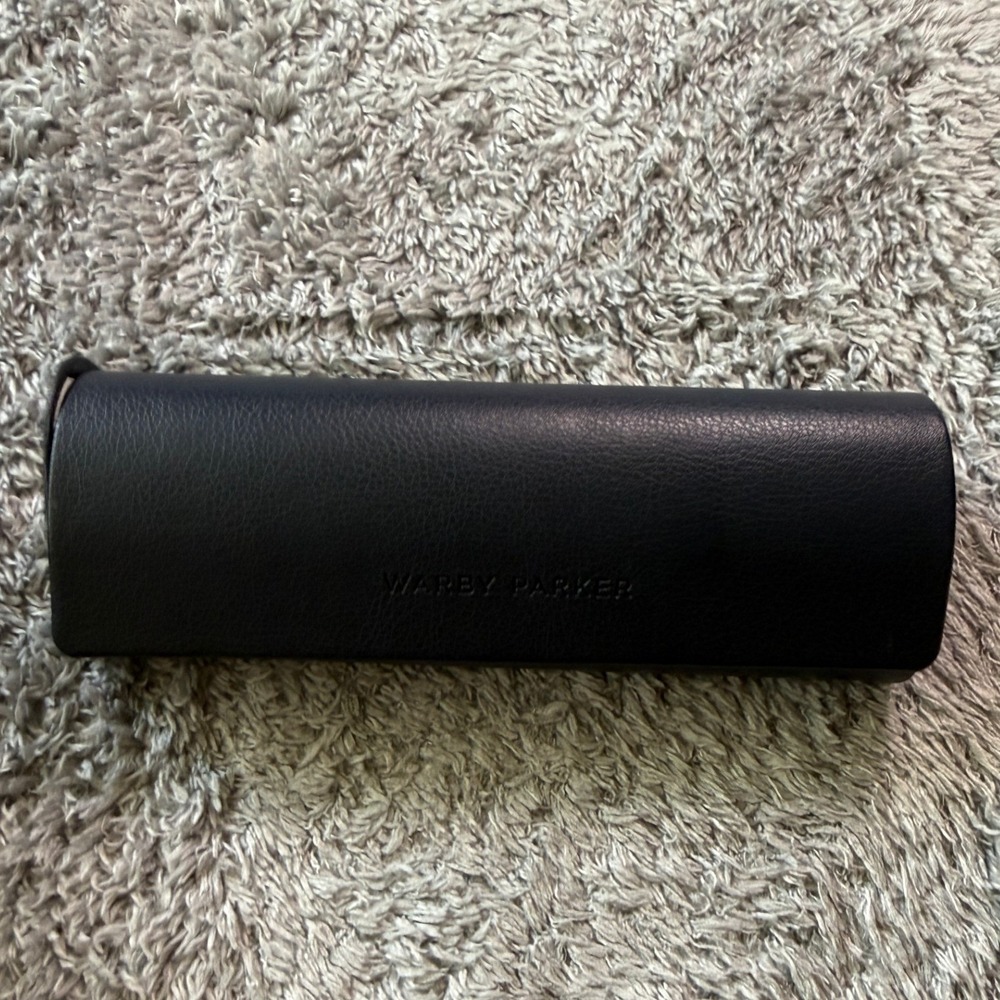 Warby Parker Unisex Hard Clamshell Eyeglass Case OS Black Faux Leather